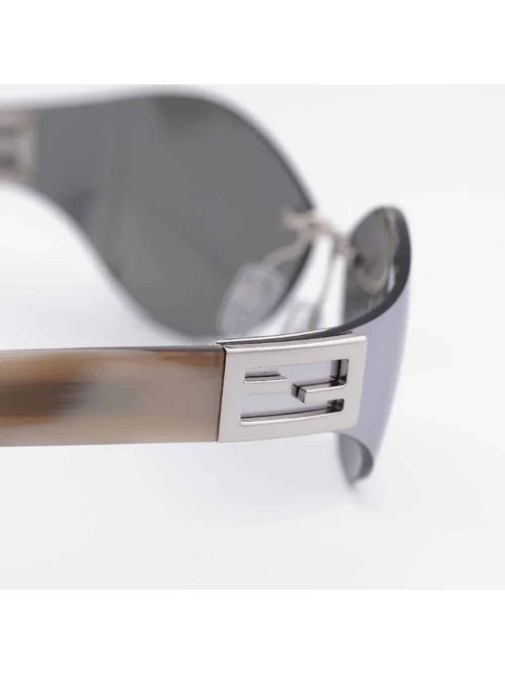 Fendi FE40159U 16C Sunglasses Silver Rimless Geometric Frame, Mirror Lenses